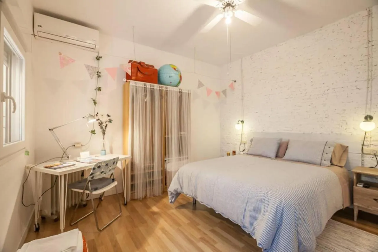 Habitacion Women Only Solo Para Mujeres Sevilla